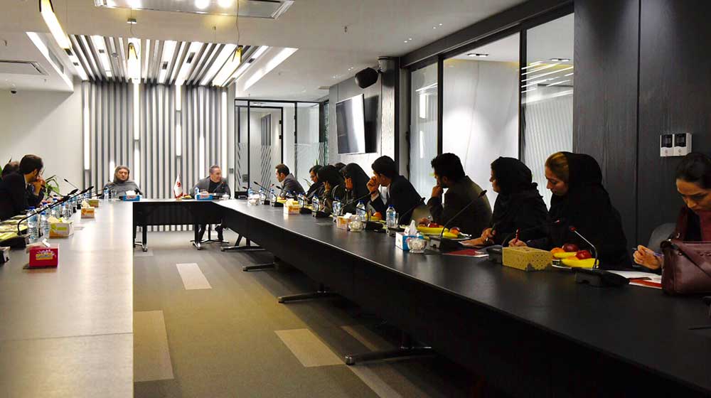 فرصت‌های شغلی فعال در آسان پرداخت (آپ) | 11 شهریور 1404