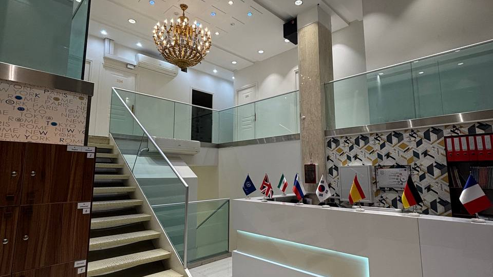 آخرین آگهی های استخدام در آموزشگاه زبان های خارجه ملل | 6 مهر 1404