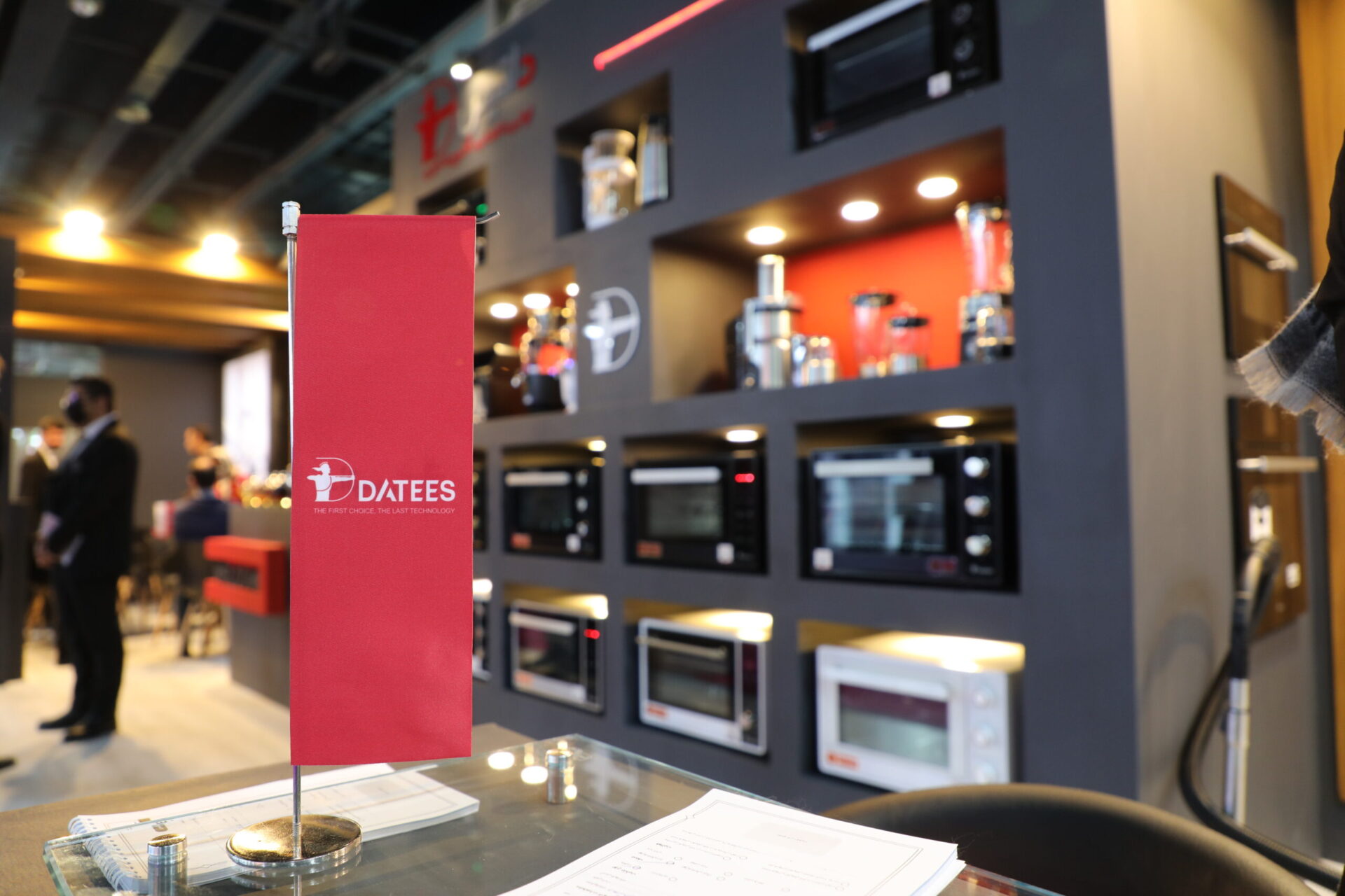 جدیدترین موقعیت‌های شغلی الماس بلورین ایرانیان (داتیس) | ۲۸ آبان ۱۴۰۴