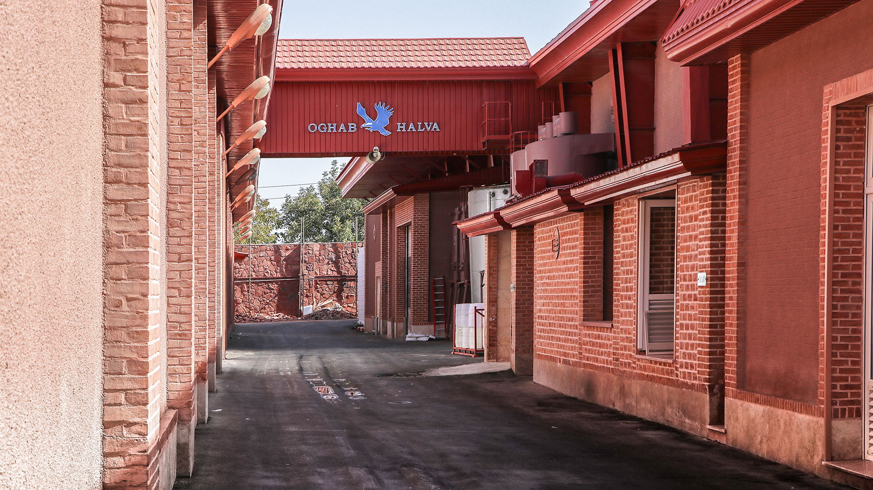 جدیدترین موقعیت‌های شغلی شرکت حلوای عقاب | ۲۴ آبان ۱۴۰۴