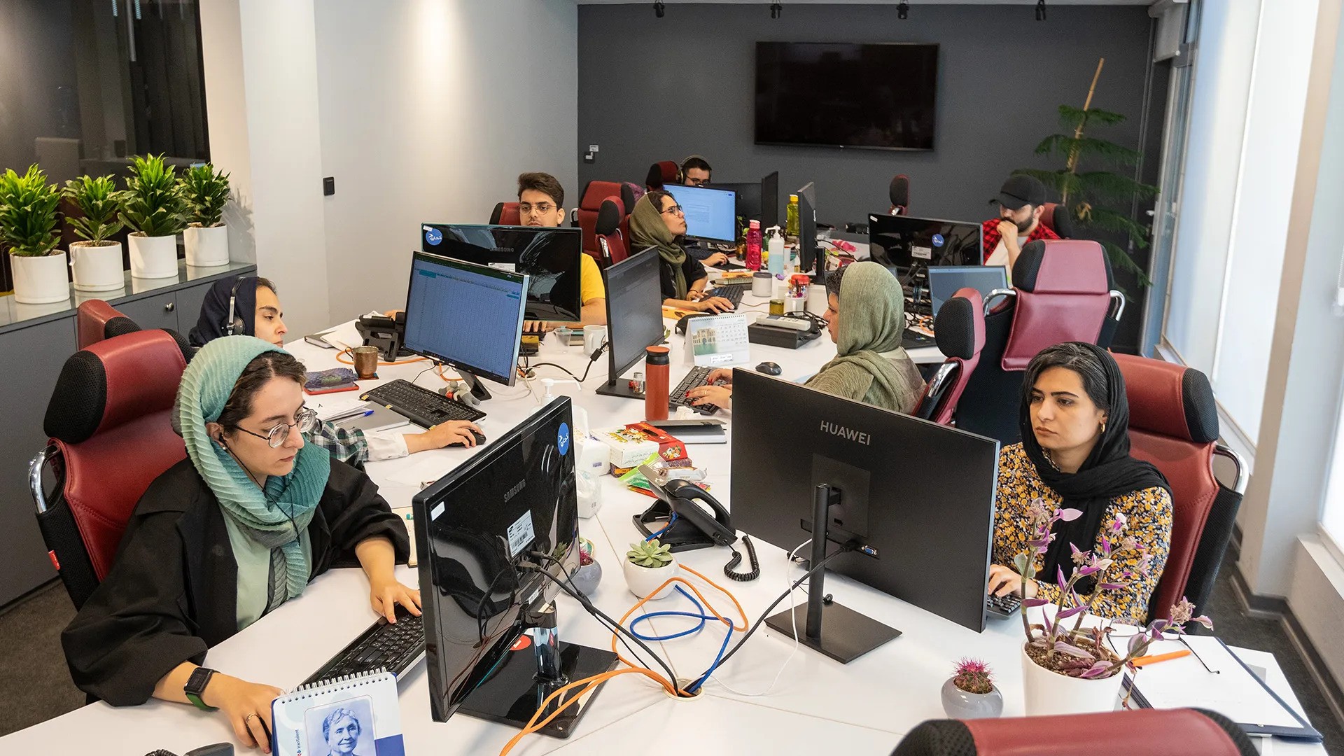 جدیدترین موقعیت‌های شغلی زومیت | ۱۷ آبان ۱۴۰۴